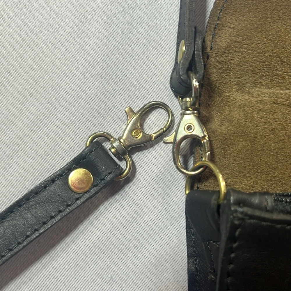 Nisolo Cleo convertible leather purse - Picture 9 of 12